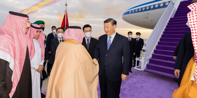 Xi meets saudi arabia prince Picture